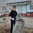 Студенты на субботнике - Промышленный техникум